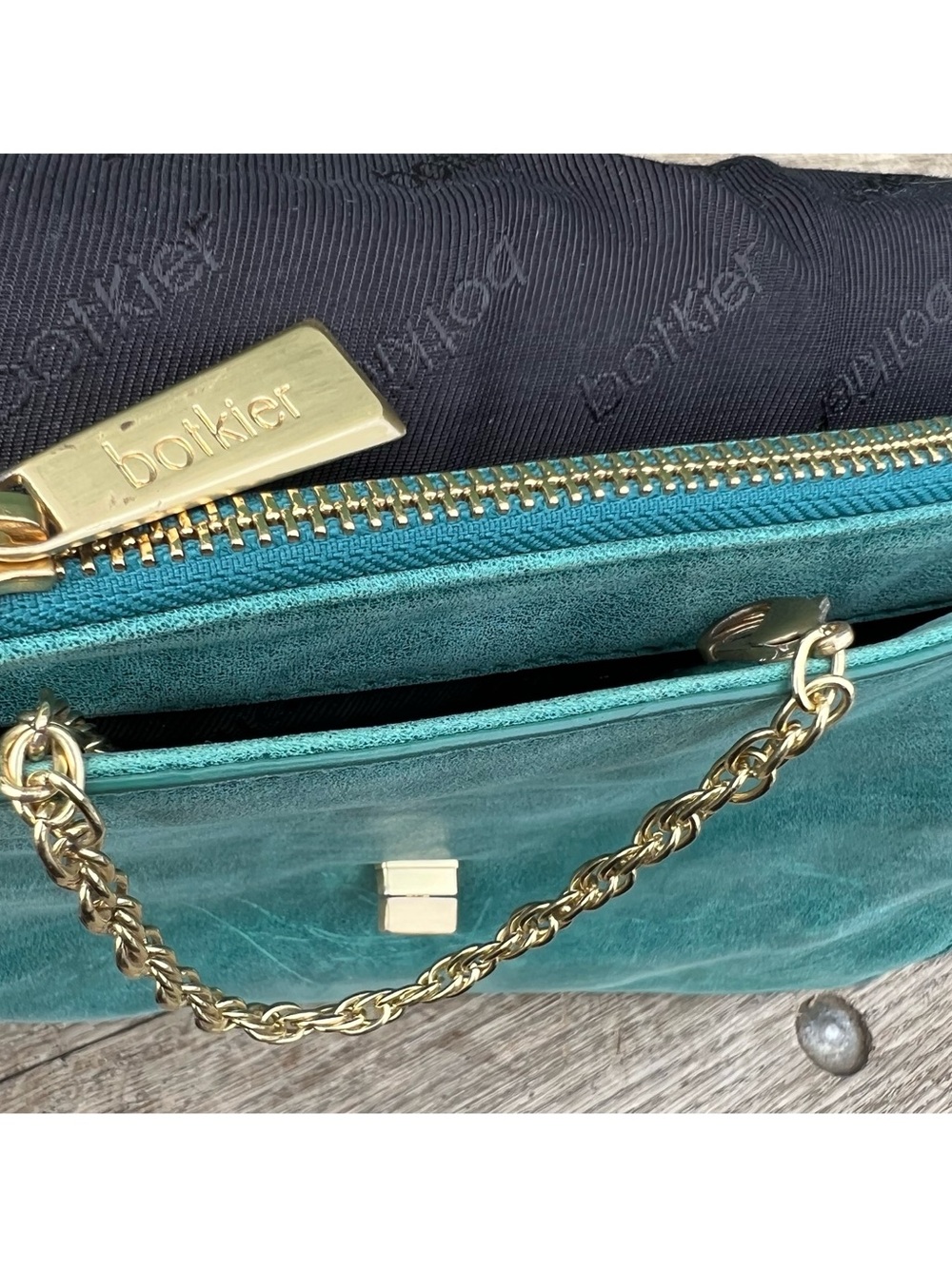 Botkier Valentina green leather fold over shoulder or crossbody bag - Picture 10 of 16